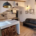 Апартаменты With Parking Space Jelsa, Hvar - 5703 Елса
