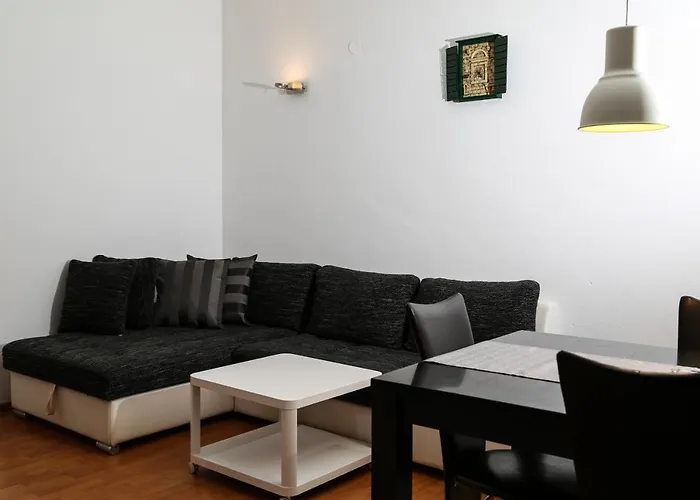 Apartamento With Parking Space Jelsa, Hvar - 5703