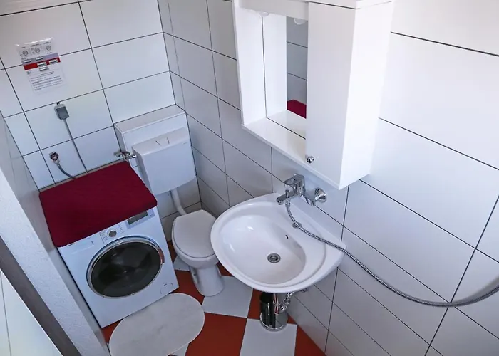 Apartamento With Parking Space Jelsa, Hvar - 5703