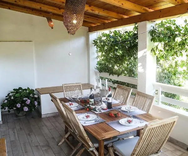 With Parking Space Jelsa, Hvar - 5703 * Jelsa (Hvar)