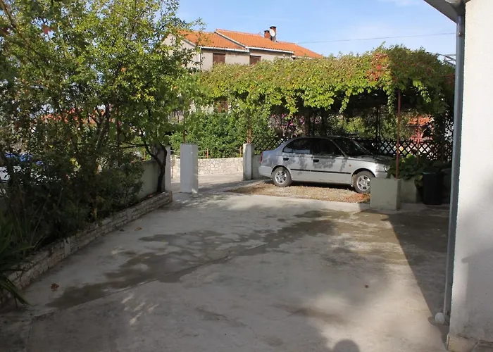 With Parking Space Jelsa, Hvar - 5703 Jelsa (Hvar)