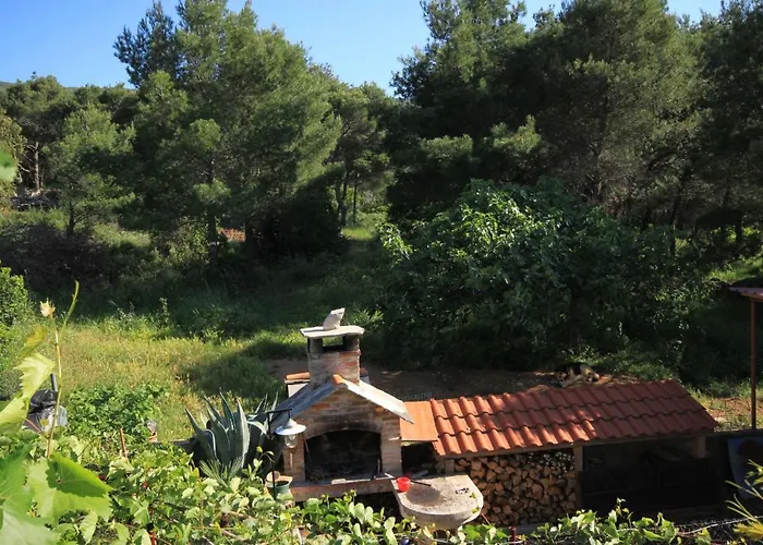 With Parking Space Jelsa, Hvar - 5703 * Jelsa (Hvar)