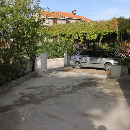 With Parking Space - Hvar - 5703 Jelsa (Hvar)